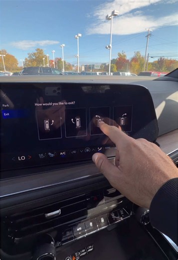 Auto Park Assist in our 2026 #Chevrolet Suburban High Country👏 Stop in to learn more! #ChevySuburban #Suburban #HighCountry #ChevyAurora