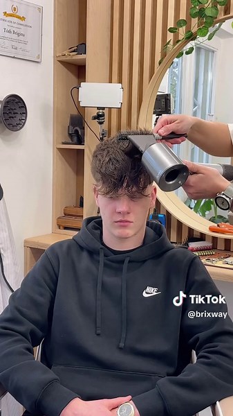 Achieve Fluffy Hair Finish with This Tutorial