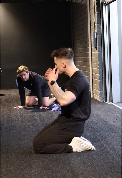 Desafío y Energía en la Clase de Hyrox en Coonagh