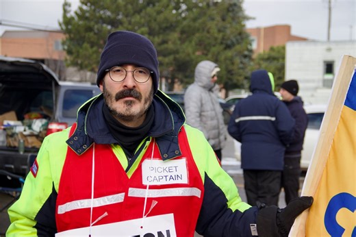 Better wages and benefits for postal workers will benefit the whole city of Hamilton, worker says