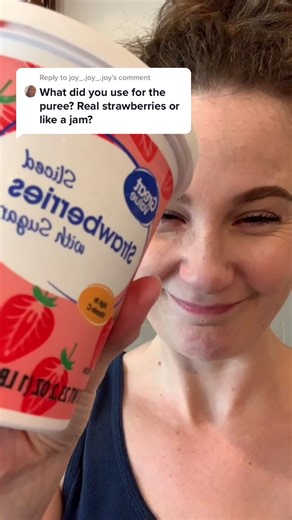 How to Make Frozen Strawberry Puree