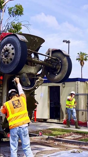 Mixer Truck Chute Work 🏗️