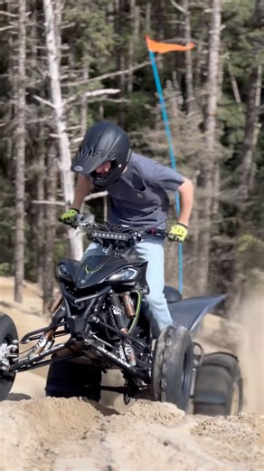 He’s back! #yamaha #yfz450r #yfz450 #atv #quad #offroad #dunes #sand