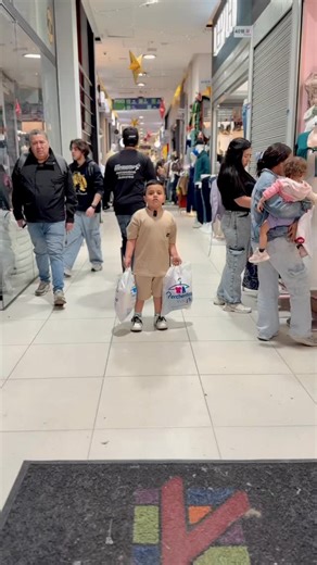 Si todavía no sabes dónde comprar el mejor outfit para tu hijo en percheritos Kids tenemos todo lo que quieres en un solo lugar, ven a visitarnos o escríbenos para enviarte el catálogo, te esperamos, tenemos más de 50 referencias disponibles para que elijas a tu gusto 🥰😍 #ventasonline #ventasalmayor #modainfantil | Ropa De Niños Y Niñas