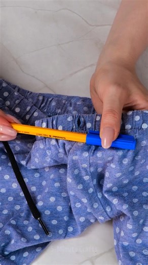 105K views · 287 reactions | Drawstring problem is solved forever✏️侀 | 5-Minute Crafts GIRLY | Facebook