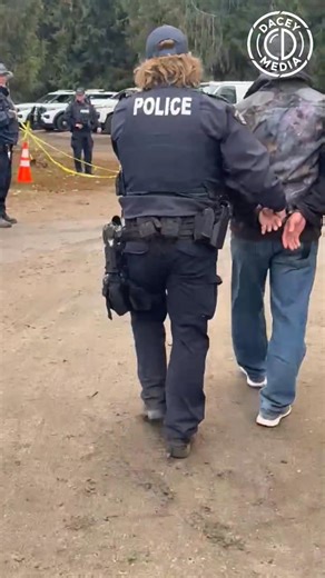 212K views · 4.5K reactions | UPDATE: Chris Dacey has obtained footage of Jim Kerr's arrest at the BC Ostrich Farm. It is currently not known why Jim Kerr was arrested, but it's expected he will be released and not allowed to return to the farm. | Right Blend | Facebook