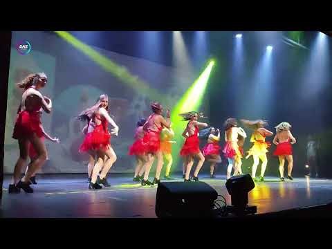 DNZ - UNA BACHATA