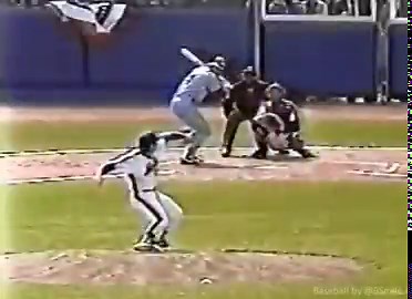 78年に来日した時は二人はシンシナチレッズの同僚だったんだよな😌ローズはフィリーズへ、そしてトムシーバーはメッツへ。こういうシーンを観ることができるのは有難い。