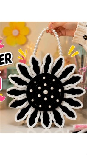 Diy Pipe Cleaner hand bag #artandcraft #pipecleanercrafts #youtubeshorts #shorts #handmade