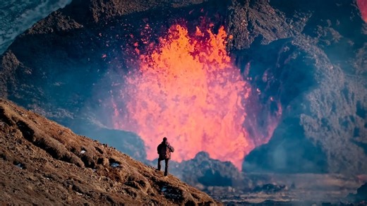 This Footage of Iceland's Volcano Includes the Sounds of the Eruption