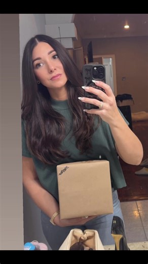 I haven’t been gone… just less available. Less posting, more living. Less explaining, more healing. Sometimes healing looks like this: happy pictures, cute outfits, fresh air, new places, and small moments that feel like getting myself back. Not because everything is perfect — but because I’m learning how to be okay again. So if I’ve seemed quieter, it’s because I’ve been choosing peace over noise and progress over performance. Still here. Just protecting my energy… and enjoying my life a little