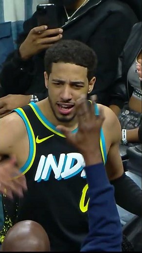 Tyrese Haliburton Hits Incredible Fadeaway Buzzer Beater vs. Thunder | Indiana Pacers