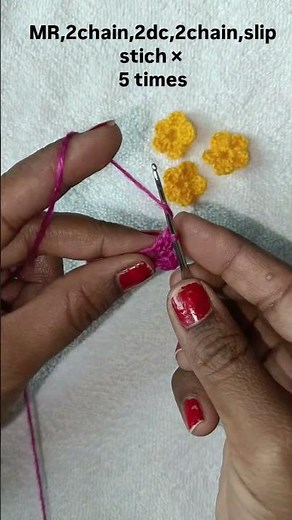 very easy crochet mini flower tutorial
