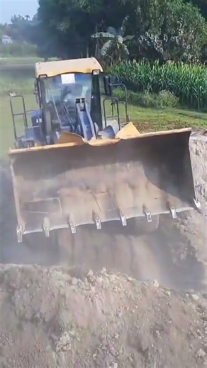 how to operate wheel loader #shorts