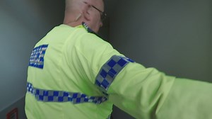 Fashion crime on the highway. Check it out on Highway Cops https://www.tvnz.co.nz/shows/highway-cops/episodes/s6-e5 #FashionCrimes #police #copshows #newzealandlife | Highway Cops