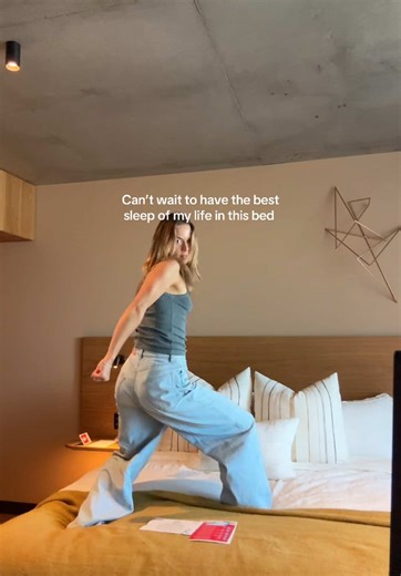 First staycay with a brand and 1 cocktail down vibes