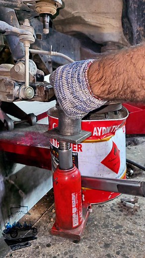 Toyota hilux Front wheel ball joint noise #auto #mechanic #shorts #idea | Atta Ur Rehman