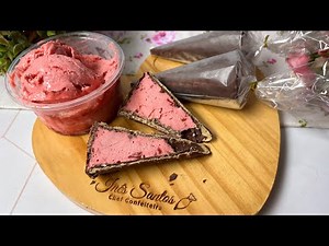 100% artisanal ice cream cone