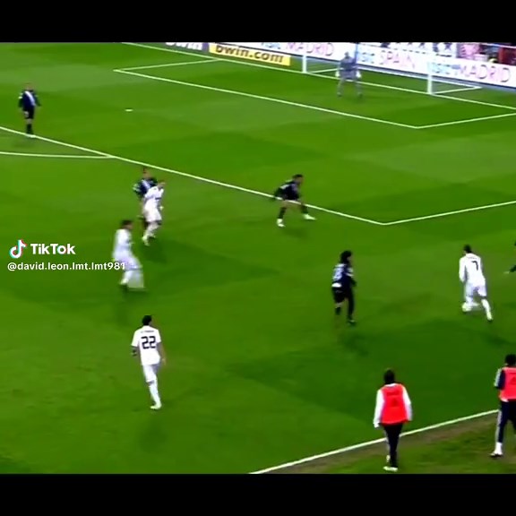 CR7 Dribbling Skills: Unforgettable Soccer Moments