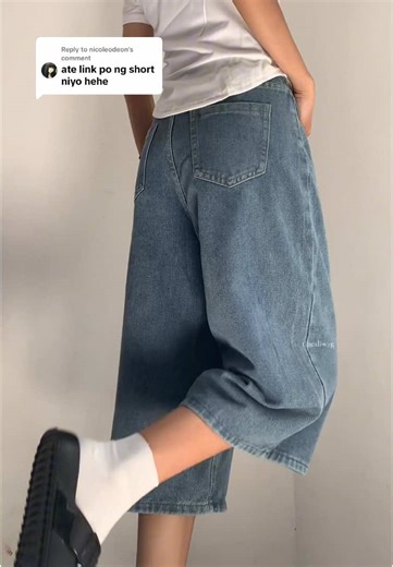 Baggy Denim Shorts Outfit Ideas for Summer