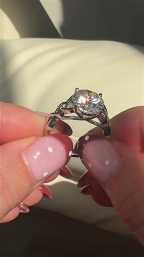 Ruby vs Diamond: Which Gemstone Holds More Value?