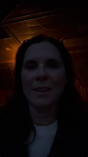 A two minute blurb … behind the scenes! It’s work and a hustle many times, but it’s got to be done to get the product home and to you ! Don’t feel too sorry for me, though…. I make up for it with great meals and driving through lovely villages and cities ! The driving is always the worst… hours every day! Stay tuned for more fun pics of my travels and of some of the finds going on the container ! . Happy day before Thanksgiving my American friends ! I’m so far removed from that over here I almos