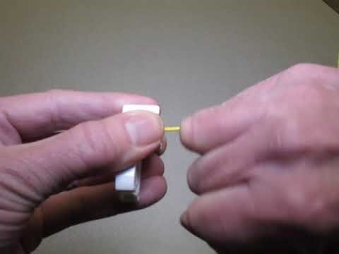 How to remove wire from a lampholder or push-in connector