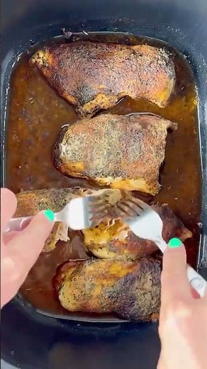 CROCKPOT SHREDDED CHICKEN | Easy Slow Cooker Recipe