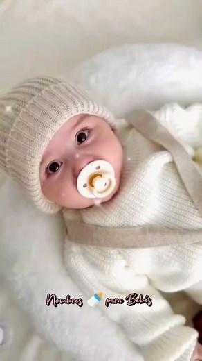 Lindos nombres poco escuchado que serán Tendencia 🩵 Comenta tu favorito y te daremos su significado 🥰 🍼 #NombresConSignificado #NombresBonitos #seguidores #boys #viralpost2025 #baby #love #Todos #seguidoresfacebook #mamasboy #babyboy #loveyou #viralreels #tendencias2025 | Nombres para Bebés