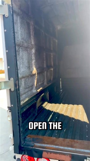 🚛✨2022 Kia K2700 — practically brand new 😤 Mileage? STUPID low: just 11,000 KM’s! 🤯 Workhorse dropside, ready to graft 💪 2022 Kia K2700 2.7D Workhorse Dropside R349,900 #mitmakmotors #bobbypetkov #staypowerful #goat #getyours #automotive #unclebobby #bobbyapproved #mitmakmatch #kiak2700 #workhorse #dieselbakkie #mitmaktown #carcommunity #southafricancars #bakkielife #dealershiplife #mitmakstyle #kiaza #lowmileage | Mit-Mak Motors