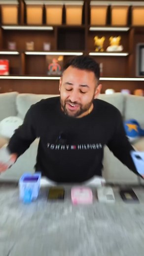 330K views · 9.1K reactions | 5 Phone Cases With SECRET Abilities | Mrwhosetheboss | Facebook