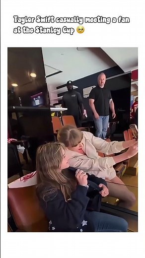 Taylor Swift surprises fans ❤️
