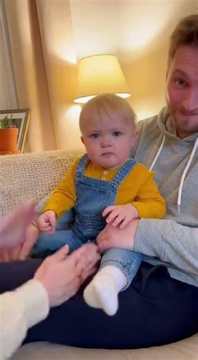 😱 Baby YELLS at Mom: “Don’t Hit Daddy!” 😂 #shorts #familygoals #baby #cute