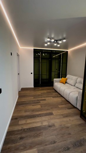 Продаю 2 кімнатну квартиру з функцією 3 кімнатної. Площа 65 м, поверх 9 із 12, зроблений якісний ремонт, квартира повністю укомплектована меблями та технікою! Ціна 95000$ телефонуйте 0973976579 | Костянтин Кузьмін