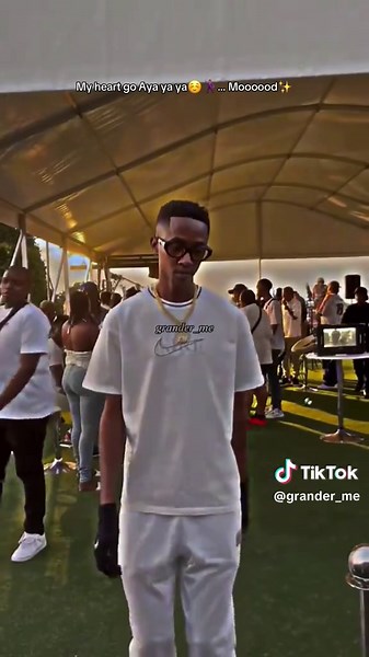 Dinho (@grander_me) - Peller Plays with Jarvis Omu: Heartfelt Music Moments