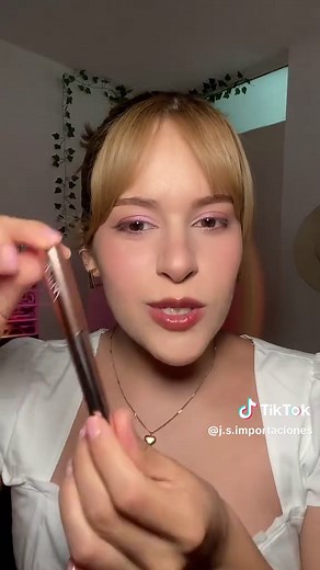 👁️ RÍMEL METÁLICO 2 EN 1 - VIRAL EN TIKTOK ✨ ¡Adiós a los grumos y pestañas caídas! ✔️ Riza y pinta al mismo tiempo ✔️ Cepillo metálico que separa pelo por pelo ✔️ Cero grumos, cero manchas ✔️ Efecto pestaña postiza que dura todo el día ¡Mirada de impacto en 3 segundos! #rimelmetalico #pestañasperfectas #tiktokshopperu #bellezaviral #maquillajeviral