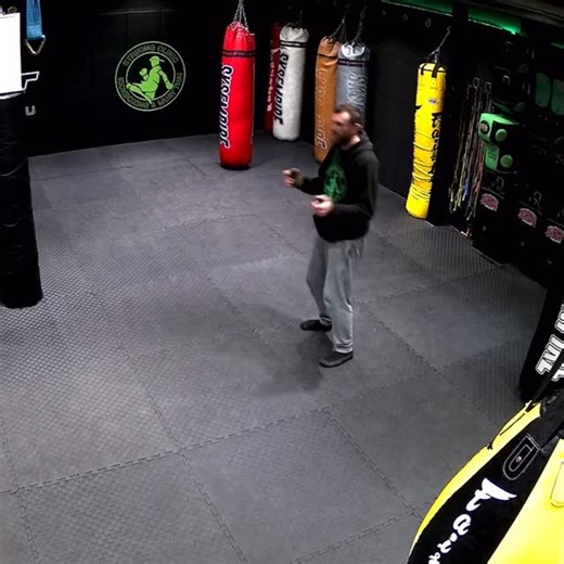 Progress is progress. Even if it’s juggling. The dream of juggling on a balance board is one step closer. #juggling #coordination #personalbest #pebe #balanceboard #juggle #progress #goals | Chris Mee