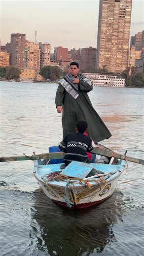 ‏حد يعرف المشهد ده من فليم مين