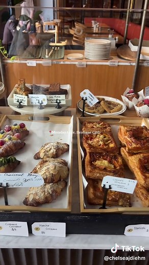 Explore Monday Cafe in Brisbane CBD for Coffee Lovers