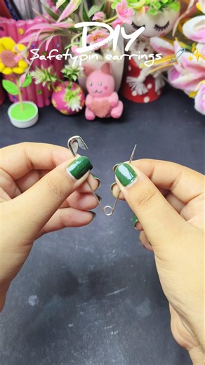 Diy safetypin earrings 🧷✨ #diy #shorts #handmade #hacks #viral #youtubeshorts #diyearrings