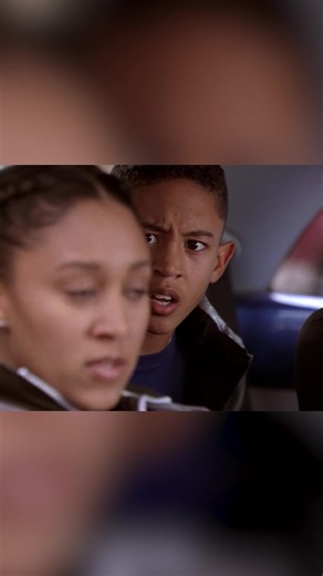 OH WHO IS YOU!? #seventeenagain #tiaandtamara | Tia And Tamera