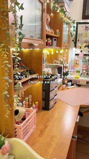 A quarter of my room decor is from miniso 🤭 #miniso #minisobt21 #minisoblindbox #room #roomsetup #roomaesthetic #roomorganization #roomdecor #roominspo #desk #desksetup #deskinspo #deskdecor #deskaesthetic #deskorganization #fyp @Miniso Official @MINISO United States