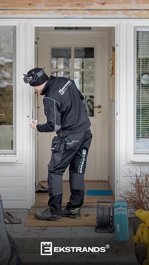 Vi har installerat ytterdörrar i över 25 år. Vi tar hand om allt, uppmätning, tillverkning, och installation. Hos Ekstrands får du kvalitetsprodukter med marknadsledande prestanda och unika garantier. Boka ett kostnadsfritt hembesök på ekstrands.com/stockholm | Ekstrands - Dörrar & Fönster | Facebook
