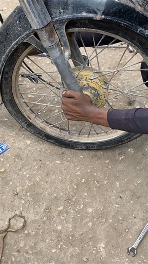Patch vs. Plug: Which is better? 🤔 We break down the pros and cons of both the traditional tube patch method (the Istri-wala repair) and the quick tubeless tyre plug. Our 5 new ViralVerse videos show you the best scenario for each method on your Pakistani bike. Stop guessing at the repair shop and start knowing the difference! Hashtags: #PatchVsPlug #TyreTechnology #RepairComparison #ViralVerseKnowledge #TubelessVsTube #MotorcycleExpert #KnowYourTyres | PurePlay Media