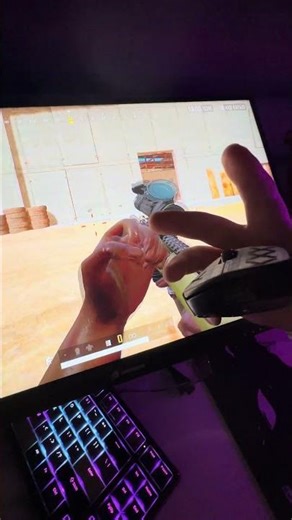 😂 Best spray training is Quenzi🔥Dm on discord now! #pubgpc #gaming #pubg #pubgshorts #pubgvideos