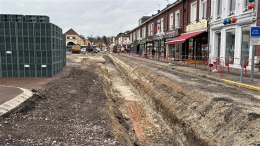 Poix-de-Picardie : le bassin de rétention des eaux de pluie en cours d’installation
