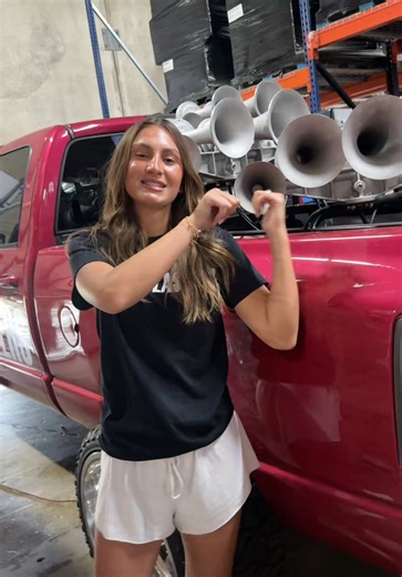 Now that’s a lot of blow! ##hornblasters##32horns##18turbos##ram##truck