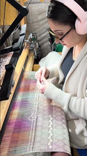 Pulling thread through: the hemstitching secret #weaving #needlework