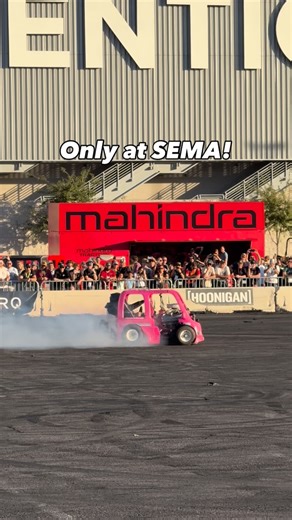 𝙅𝘼𝘾𝙆 𝘿𝘼𝙑𝙄𝙎 👨‍🔧 on Instagram: "V8 go kart 😳 The things you see at the @semashow #sema #thesemashow #v8gokart #lasvegas #drifting"