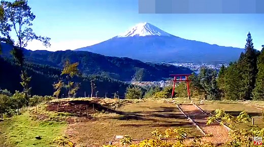 富士五湖TV富士山遥拝所天空の鳥居ライブカメラ(山梨県富士河口湖町河口)